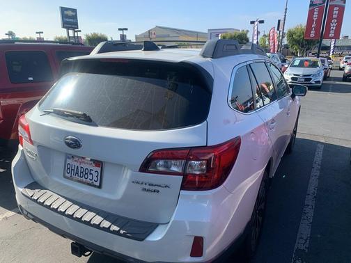 2016 Subaru Outback 3.6R Limited