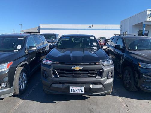 2025 Chevrolet Colorado WT