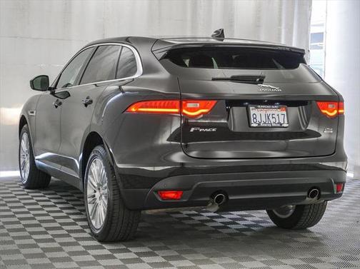 2019 Jaguar F-PACE 25t Premium
