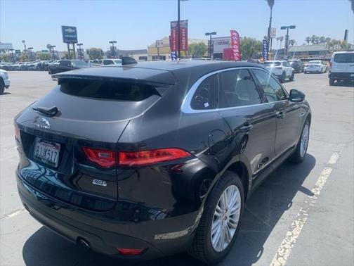 2019 Jaguar F-PACE 25t Premium
