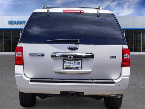 White Platinum Clearcoat Metallic 2013 Ford Expedition EL Limited