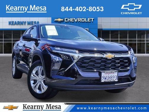Mosaic Black Metallic 2026 Chevrolet Trax LS