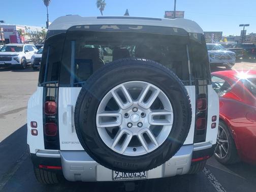 2024 Land Rover Defender S