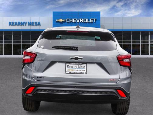Sterling Gray Metallic 2026 Chevrolet Trax 1RS