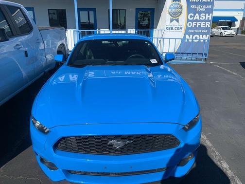 2017 Ford Mustang EcoBoost Premium
