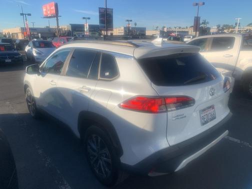 2023 Toyota Corolla Cross XLE