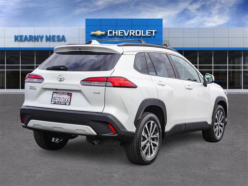 2023 Toyota Corolla Cross XLE