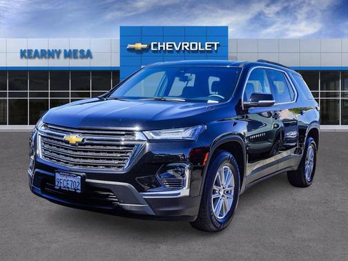 2023 Chevrolet Traverse LT Leather