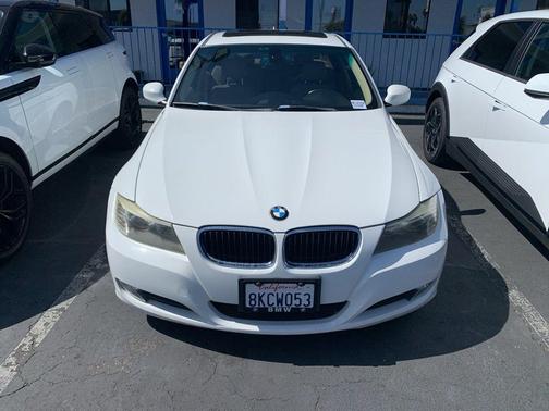 Alpine White 2011 BMW 328 i