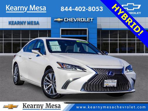 2021 Lexus ES 300h Base