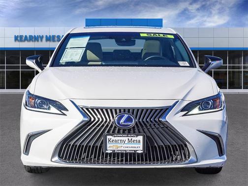 2021 Lexus ES 300h Base