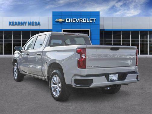 White Sands 2026 Chevrolet Silverado 1500 Custom