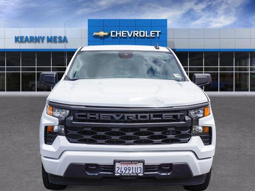 Summit White 2023 Chevrolet Silverado 1500 Custom
