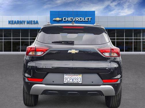 Mosaic Black Metallic 2022 Chevrolet Trailblazer LT