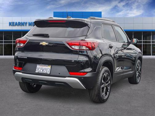 Mosaic Black Metallic 2022 Chevrolet Trailblazer LT