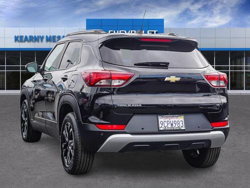 Mosaic Black Metallic 2022 Chevrolet Trailblazer LT