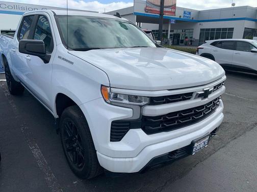 Summit White 2022 Chevrolet Silverado 1500 RST