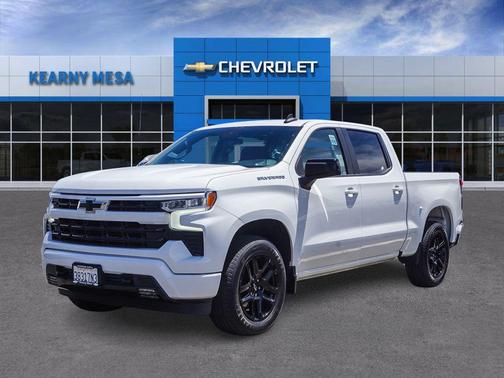 Summit White 2022 Chevrolet Silverado 1500 RST