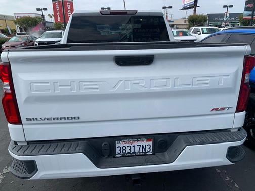 Summit White 2022 Chevrolet Silverado 1500 RST