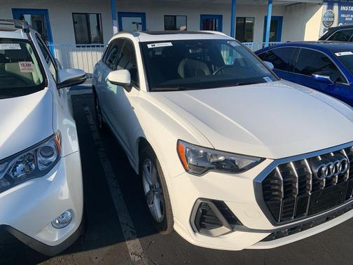 2020 Audi Q3 45 S line Premium
