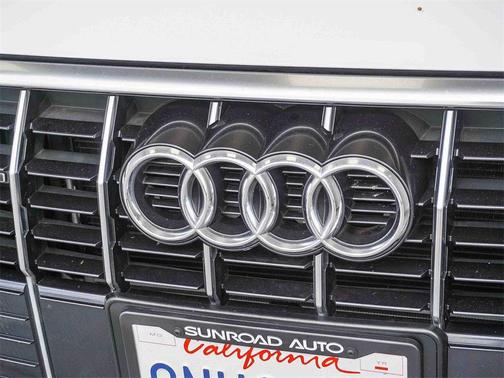 2020 Audi Q3 45 S line Premium