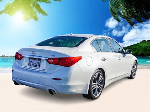 2016 INFINITI Q50 Hybrid Base