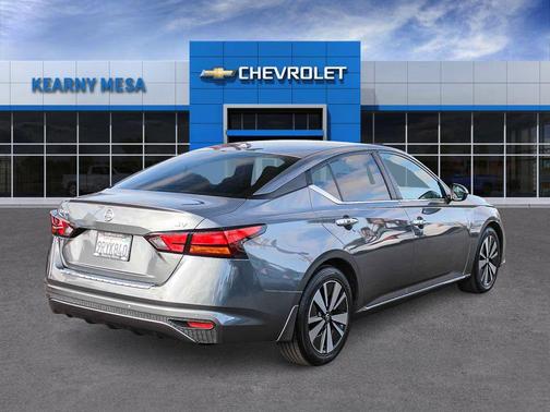 Gun Metallic 2022 Nissan Altima 2.5 SV