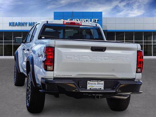 Summit White 2026 Chevrolet Colorado Trail Boss