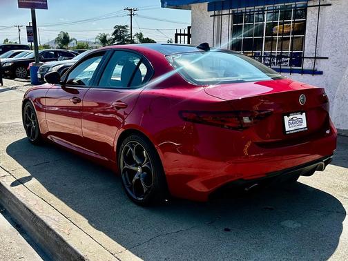 2018 Alfa Romeo Giulia Ti Sport
