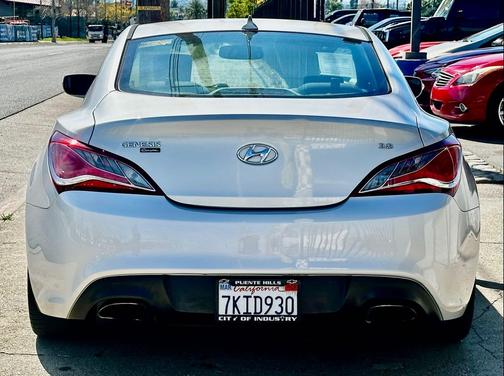 2015 Hyundai Genesis Coupe 3.8 Base