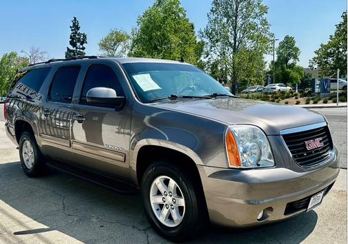 BROWN 2013 GMC Yukon XL 1500 SLE