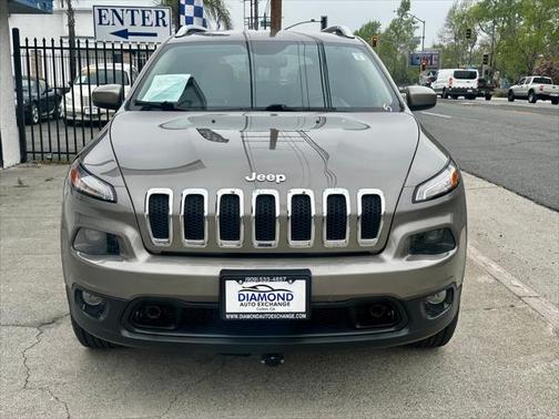 2016 Jeep Cherokee Sport