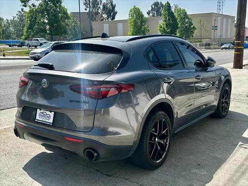 2019 Alfa Romeo Stelvio Sport