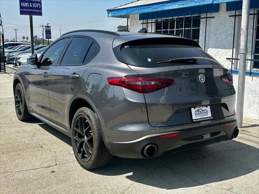 2019 Alfa Romeo Stelvio Sport