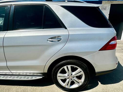 2013 Mercedes-Benz M-Class ML 350 SPORT UTILITY 4D