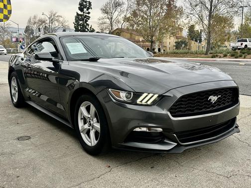 2016 Ford Mustang V6