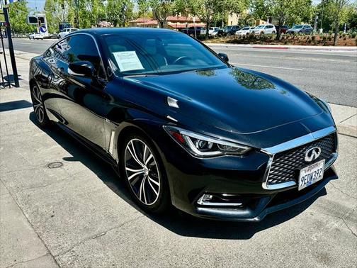 2017 INFINITI Q60 3.0T Premium