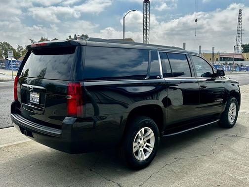 2016 Chevrolet Suburban LS