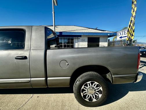 2006 Dodge Ram 1500 SLT Mega Cab