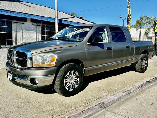 2006 Dodge Ram 1500 SLT Mega Cab