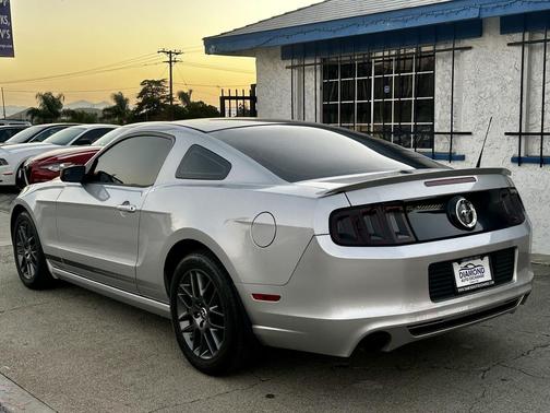 2013 Ford Mustang V6 Premium