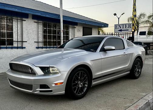 2013 Ford Mustang V6 Premium