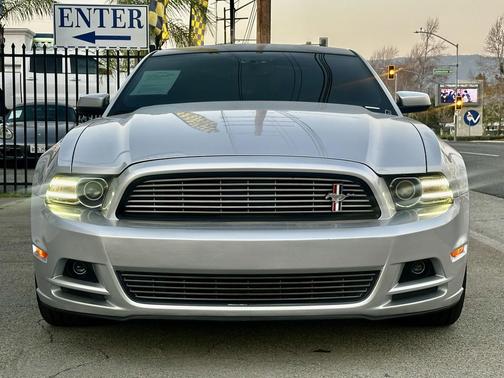2013 Ford Mustang V6 Premium