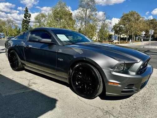 2014 Ford Mustang GT Premium