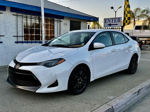 2018 Toyota Corolla LE