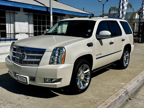 2012 Cadillac Escalade Platinum Edition