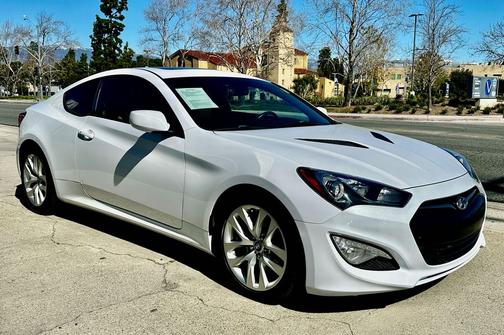 2014 Hyundai Genesis Coupe 2.0T Premium