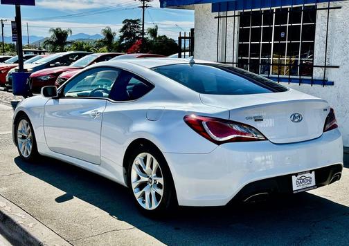 2014 Hyundai Genesis Coupe 2.0T Premium