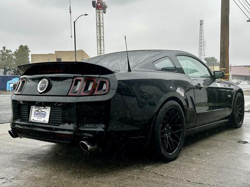 2014 Ford Mustang GT Premium