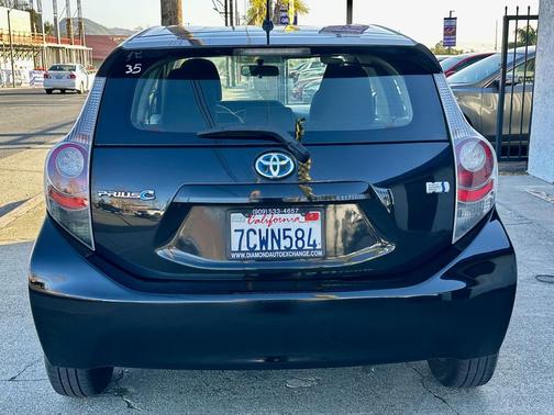 2013 Toyota Prius c Two